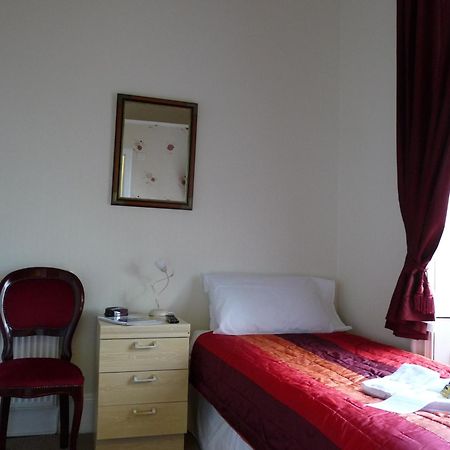 Alba Hills Guest House เอดินบะระ ภายนอก รูปภาพ