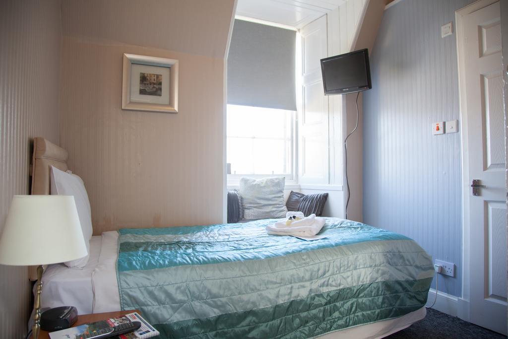 Alba Hills Guest House เอดินบะระ ภายนอก รูปภาพ