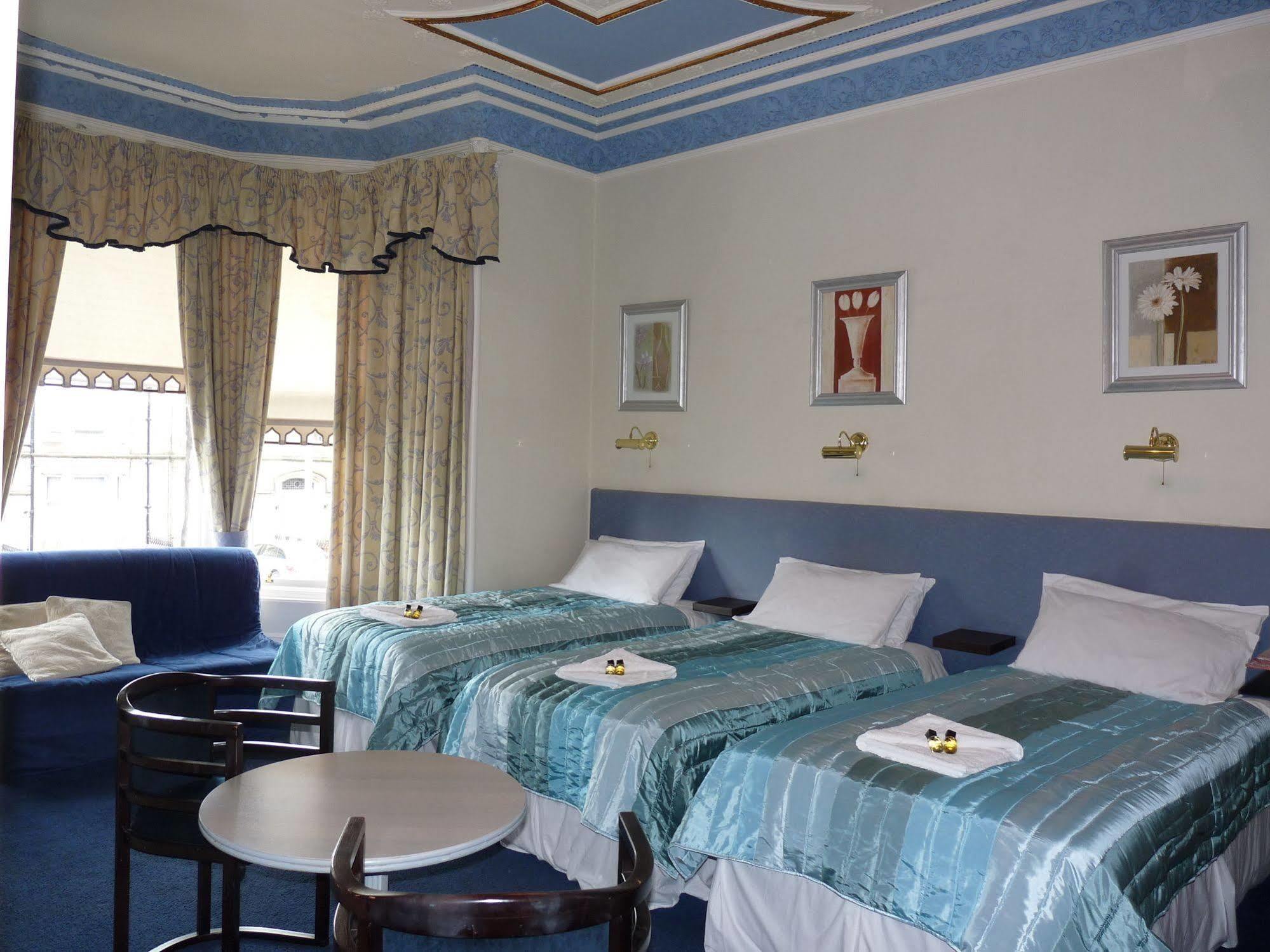 Alba Hills Guest House เอดินบะระ ภายนอก รูปภาพ