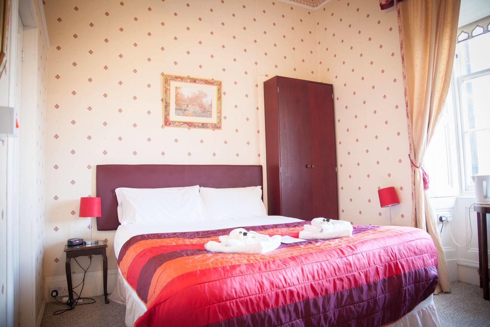Alba Hills Guest House เอดินบะระ ภายนอก รูปภาพ